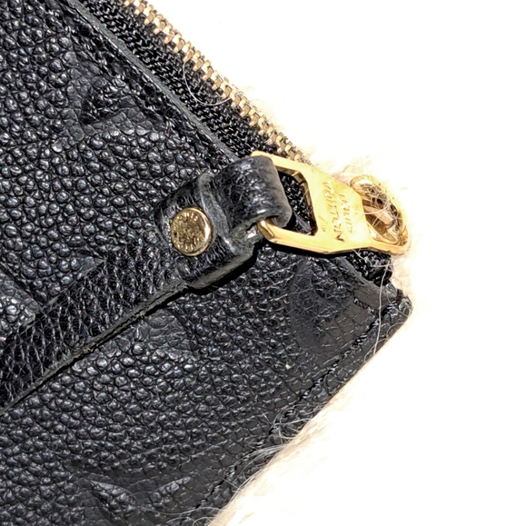 LV Wallet - Picture 9 of 14